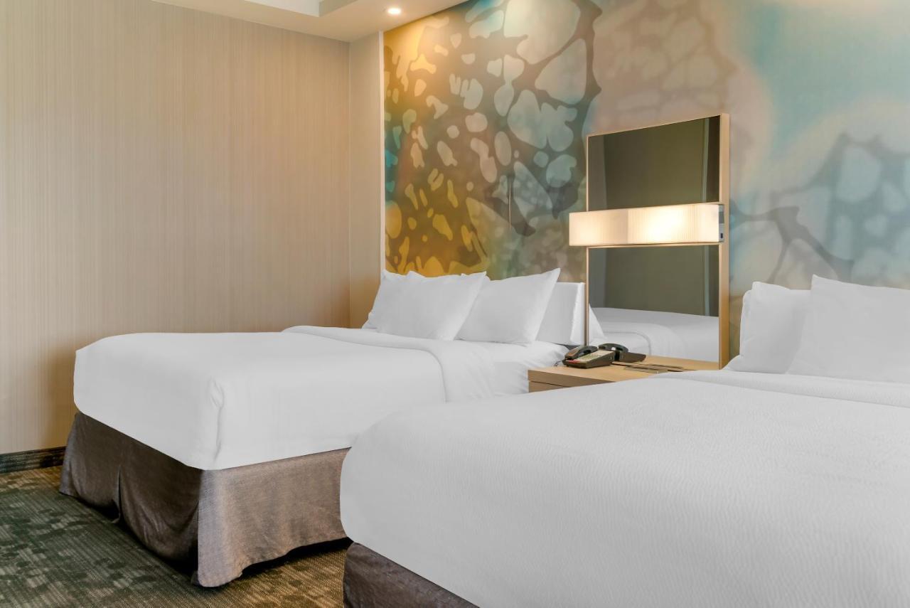 Courtyard By Marriott Toledo North Hotel Buitenkant foto