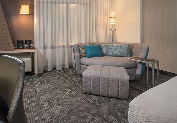 Courtyard By Marriott Toledo North Hotel Buitenkant foto