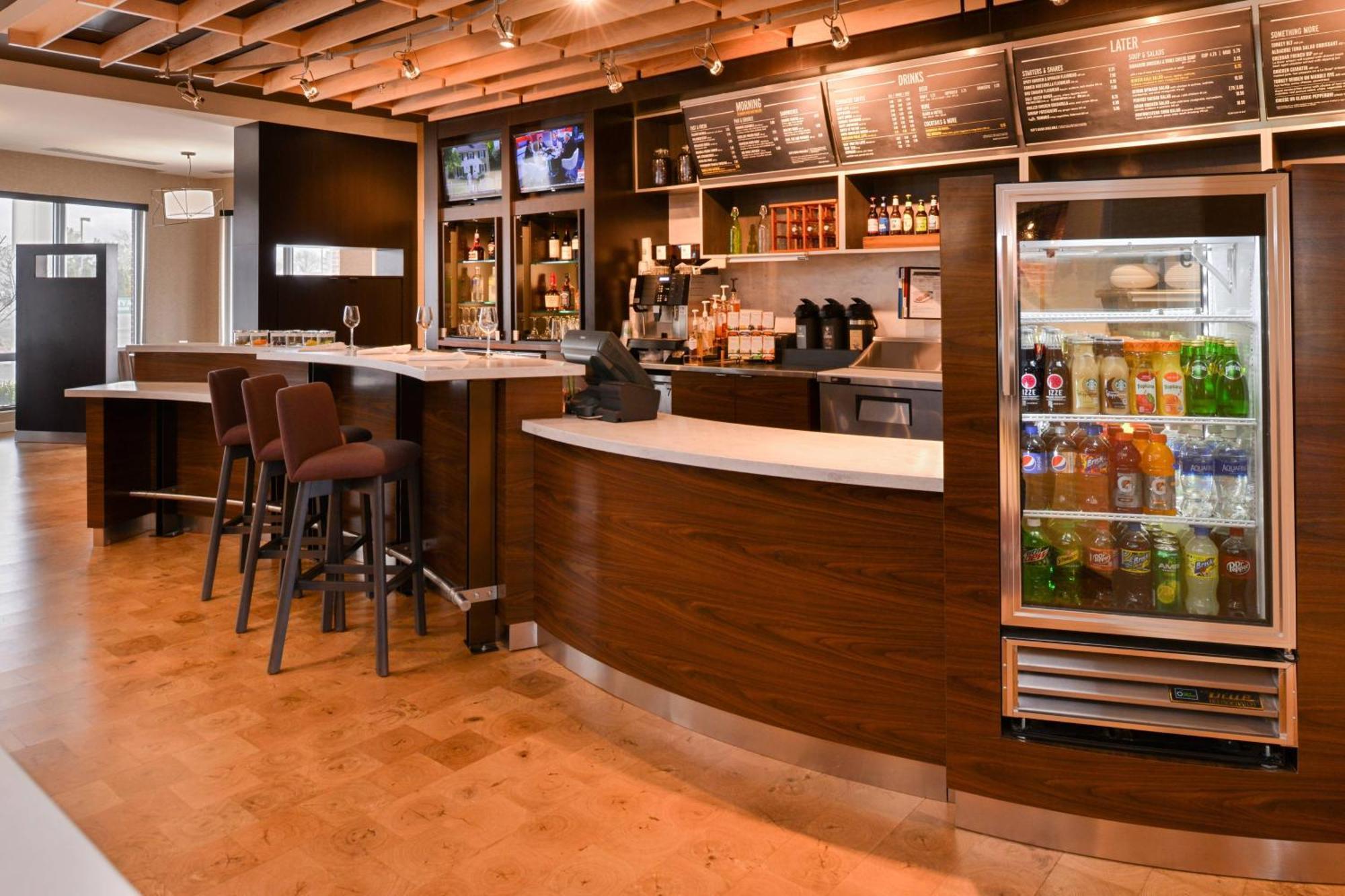 Courtyard By Marriott Toledo North Hotel Buitenkant foto